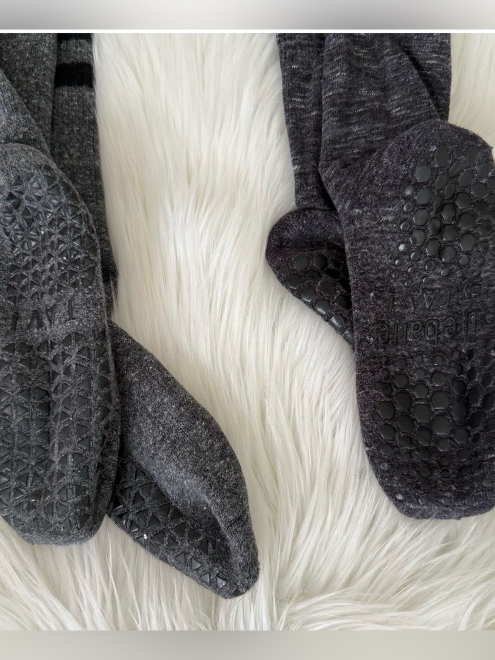 Tavi Grip Sticky Socks Crew Medium Lot of 9 Socks - Picture 2 of 5